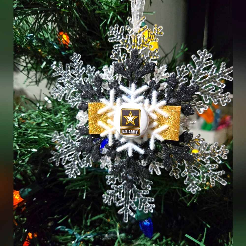 NWT US Army Ornament United States Army Military Army of One Souvenir Christmas